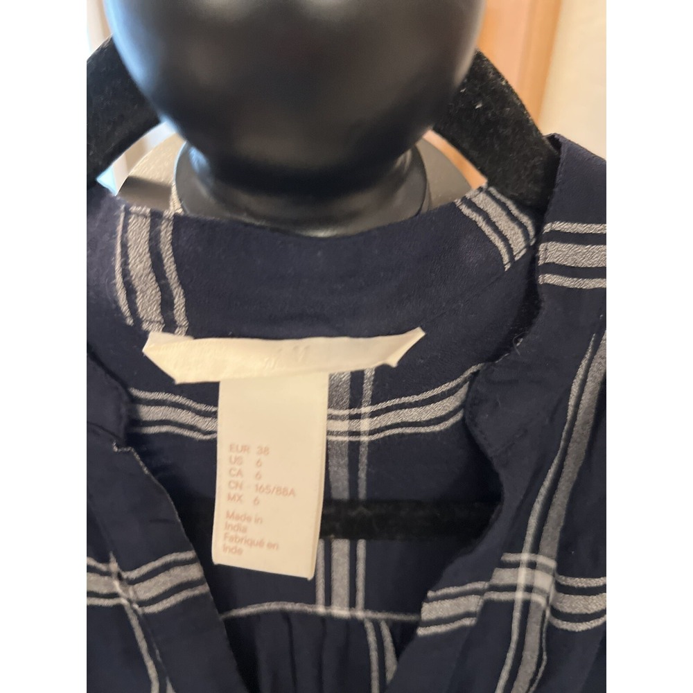 H & M Ladies Blue White Plaid Blouse Tunic Size 6 Business Casual - Picture 3 of 4